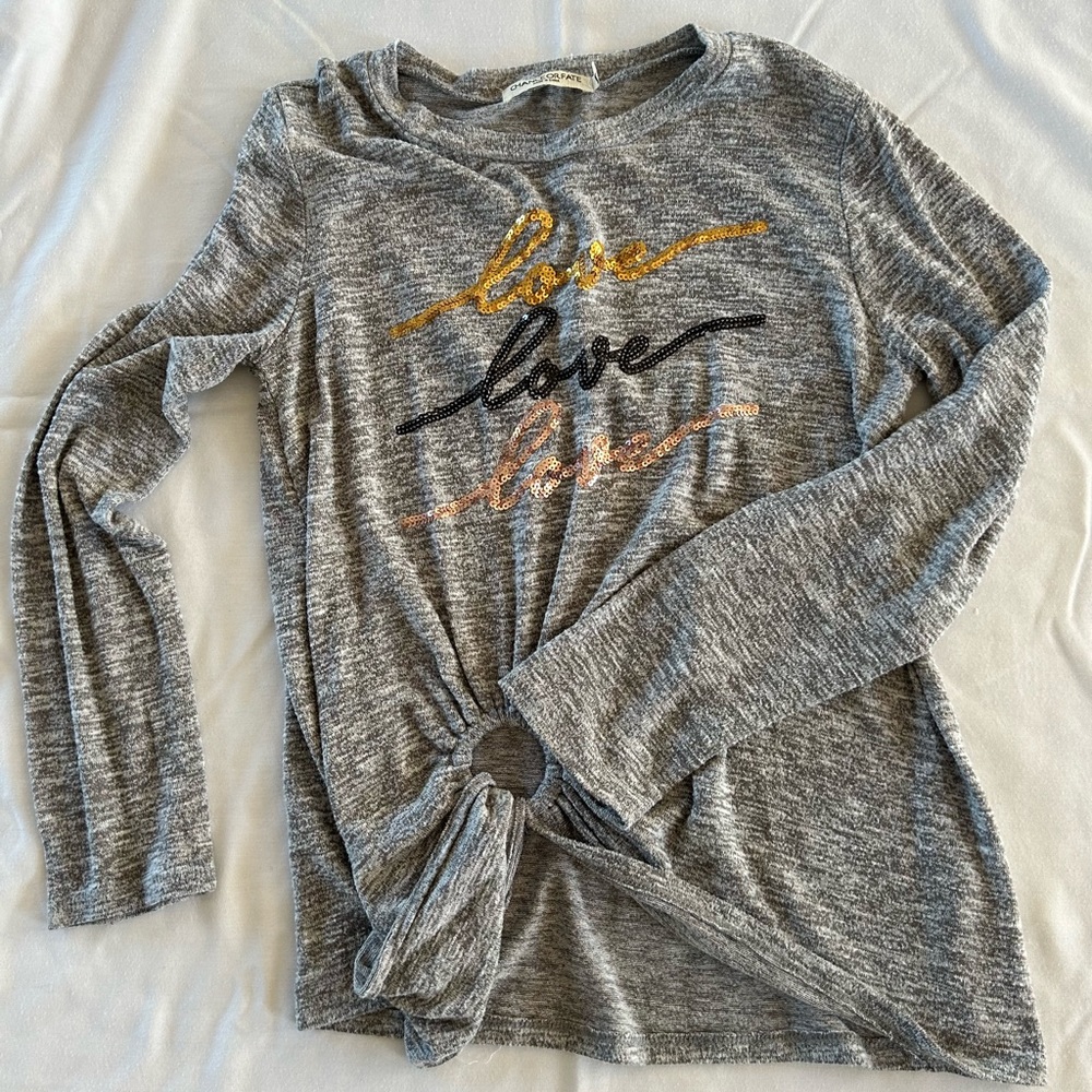 Long sleeve gray shirt